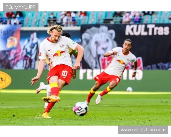 意甲射手榜竞争白热化 恰尔汗奥卢状态火热暂居第一