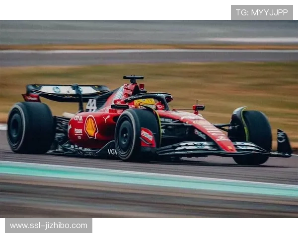 汉密尔顿在法拉利测试中发生撞车，赛车受损但人无碍